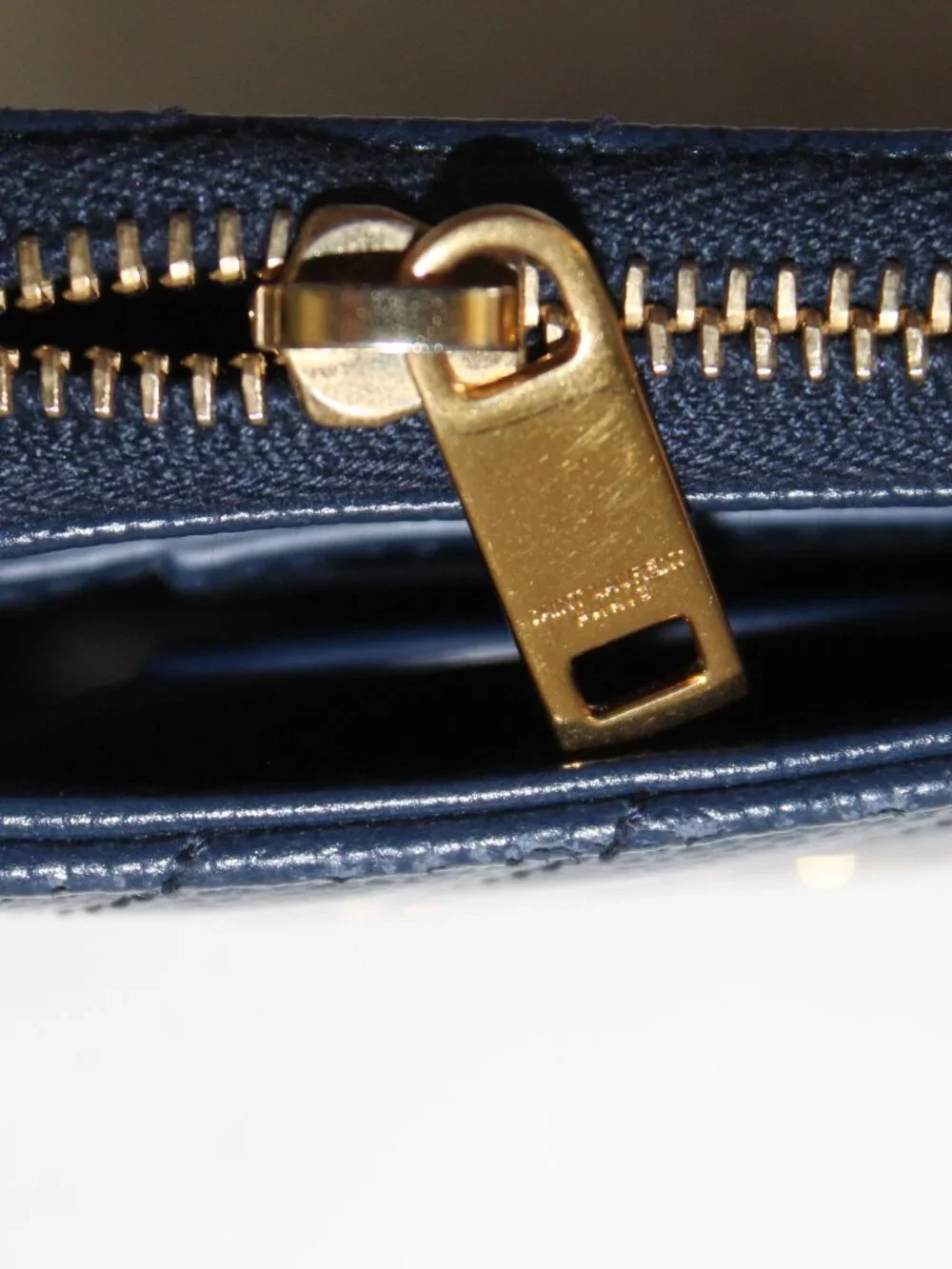 Saint Laurent YSL Grain De Poudre Matelasse Chevron Monogram Zip Around Wallet - Picture 6 of 11
